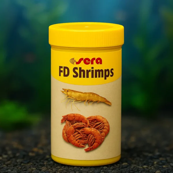 Sera FD Shrimps kutusu akvaryum önünde
